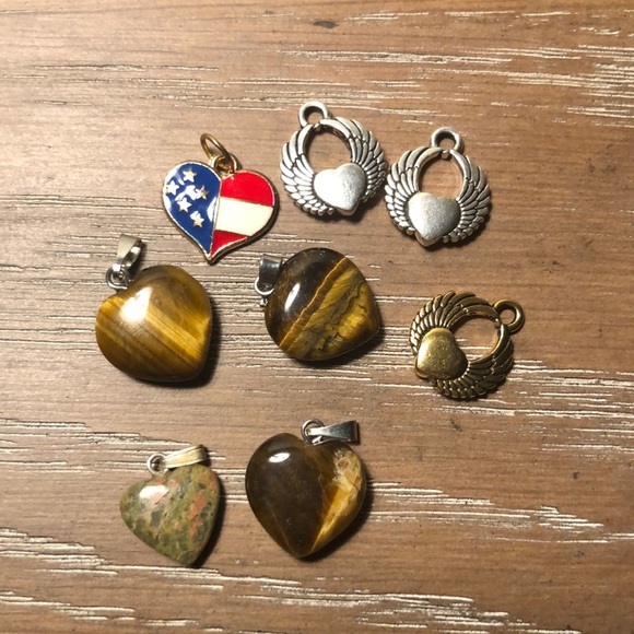 Jewelry - Lots of Heart Charms